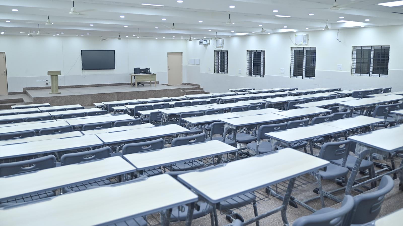 LECTURE THEATRE 3